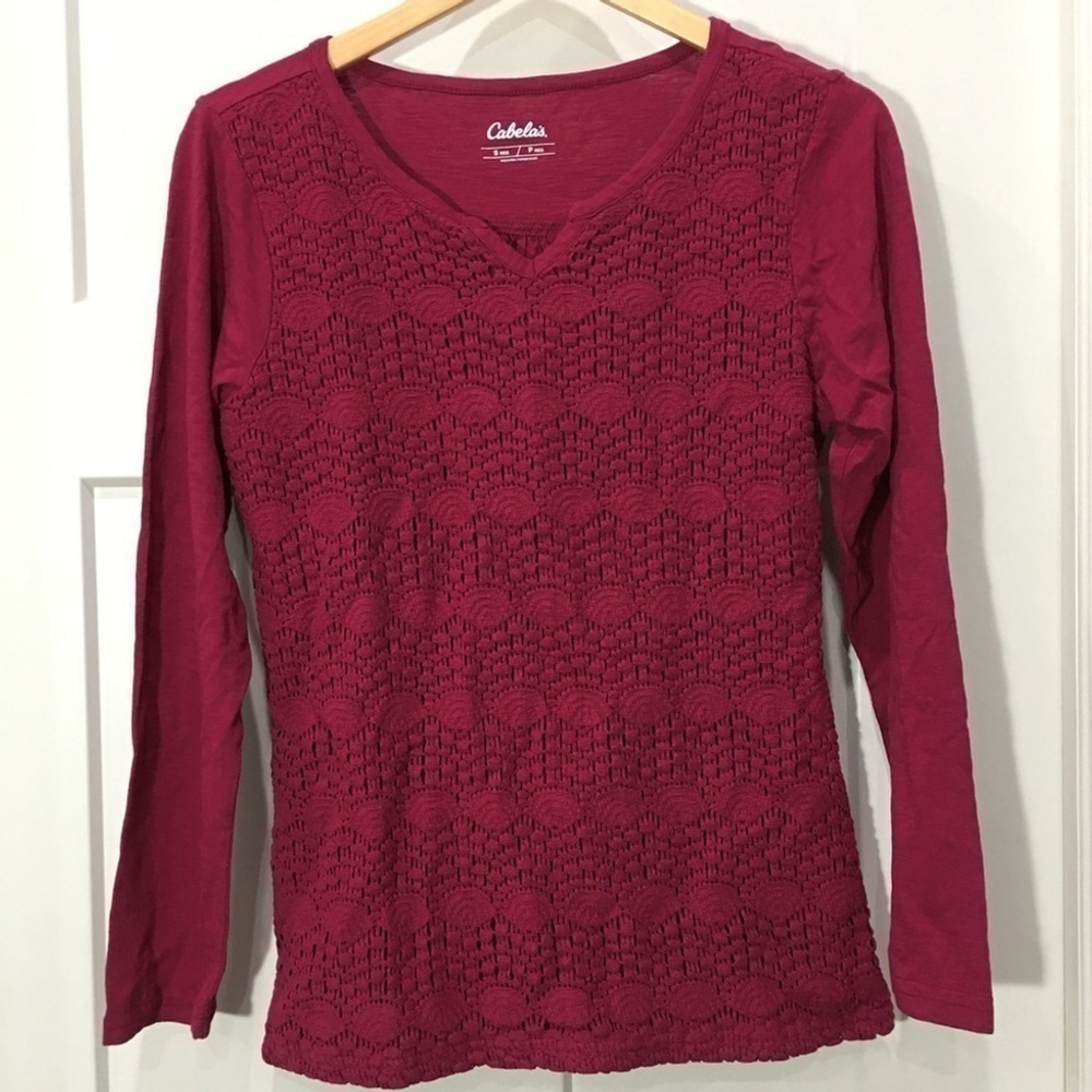 CABELA’S long sleeve lace front top fuchsia